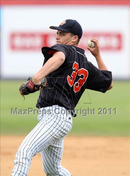 Thumbnail 3 in Norwood-Norfolk vs. Tuckahoe (NYSPHSAA Class C Final) photogallery.