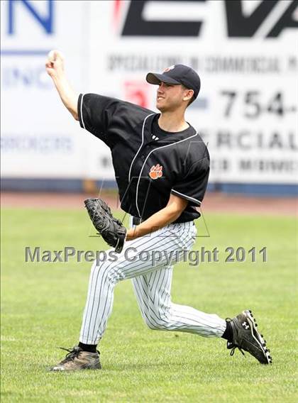 Thumbnail 2 in Norwood-Norfolk vs. Tuckahoe (NYSPHSAA Class C Final) photogallery.