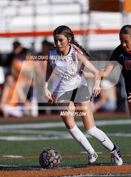 Thumbnail 2 in Mountain Crest vs. Murray (UHSAA 4A Second Round) photogallery.