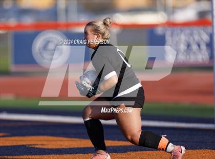 Thumbnail 2 in Mountain Crest vs. Murray (UHSAA 4A Second Round) photogallery.