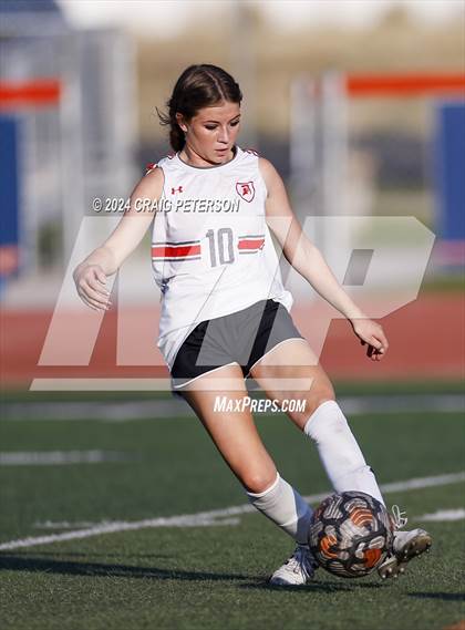 Thumbnail 3 in Mountain Crest vs. Murray (UHSAA 4A Second Round) photogallery.