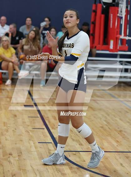 Thumbnail 2 in St. Thomas Aquinas vs New Smyrna Beach (Nike Tournament of Champions) photogallery.