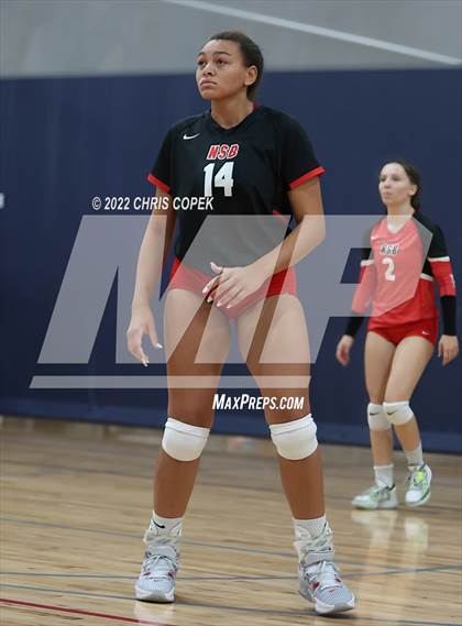Thumbnail 1 in St. Thomas Aquinas vs New Smyrna Beach (Nike Tournament of Champions) photogallery.