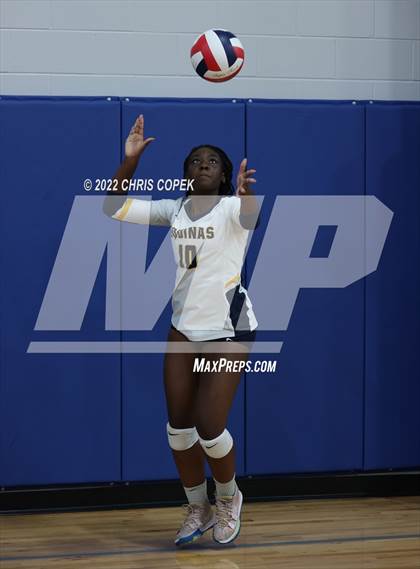 Thumbnail 2 in St. Thomas Aquinas vs New Smyrna Beach (Nike Tournament of Champions) photogallery.