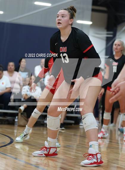 Thumbnail 2 in St. Thomas Aquinas vs New Smyrna Beach (Nike Tournament of Champions) photogallery.