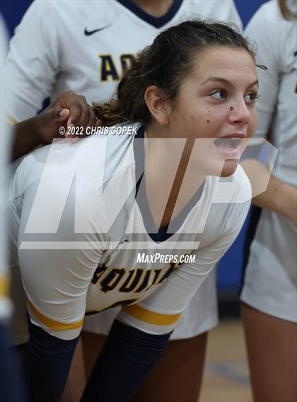 Thumbnail 2 in St. Thomas Aquinas vs New Smyrna Beach (Nike Tournament of Champions) photogallery.