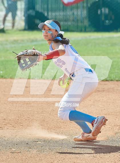 Thumbnail 2 in North Salinas @ Live Oak (CIF NorCal Division V Regional Final) photogallery.