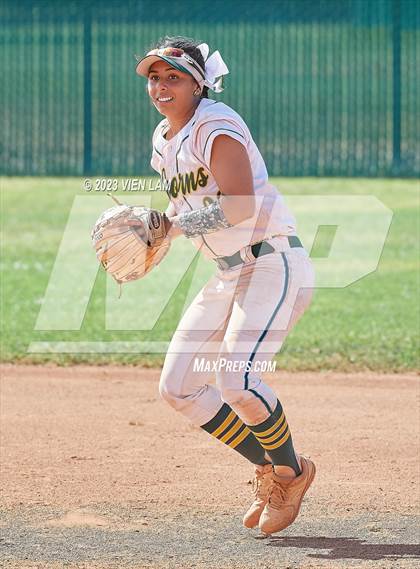 Thumbnail 3 in North Salinas @ Live Oak (CIF NorCal Division V Regional Final) photogallery.