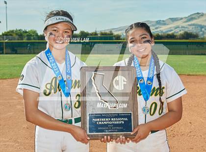 Thumbnail 2 in North Salinas @ Live Oak (CIF NorCal Division V Regional Final) photogallery.
