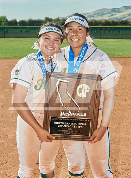 Thumbnail 3 in North Salinas @ Live Oak (CIF NorCal Division V Regional Final) photogallery.