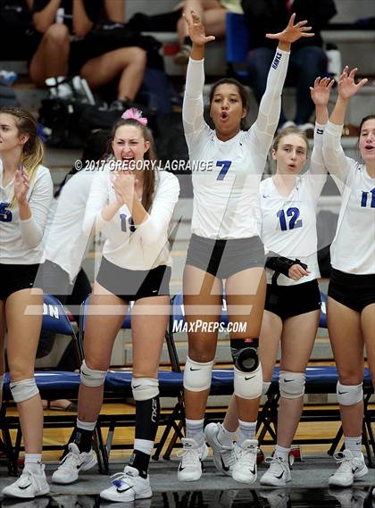 Thumbnail 2 in Carroll vs Hebron photogallery.