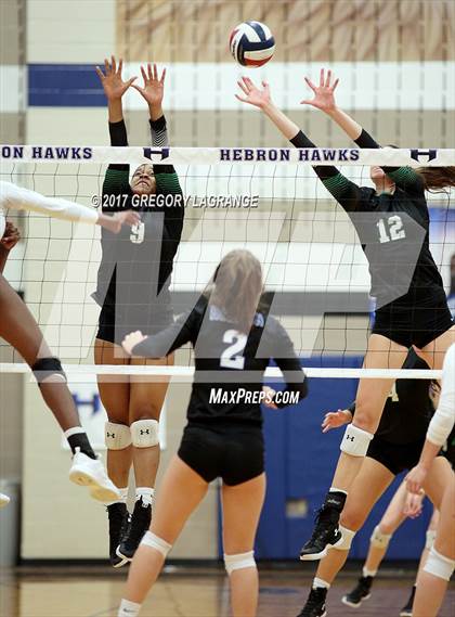 Thumbnail 2 in Carroll vs Hebron photogallery.