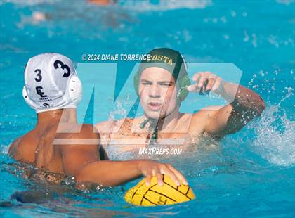 Thumbnail 2 in Mira Costa vs. Crean Lutheran photogallery.