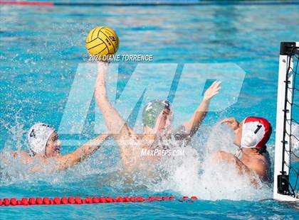 Thumbnail 2 in Mira Costa vs. Crean Lutheran photogallery.