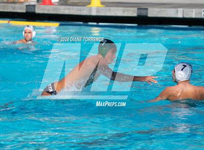 Thumbnail 2 in Mira Costa vs. Crean Lutheran photogallery.