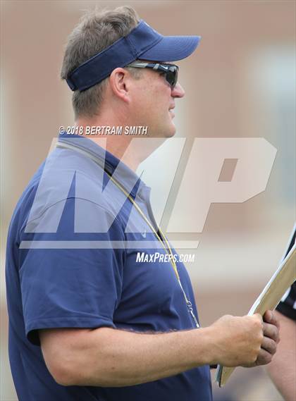 Thumbnail 2 in Hamburg vs. Victor (NYSPHSAA Class B Regional) photogallery.