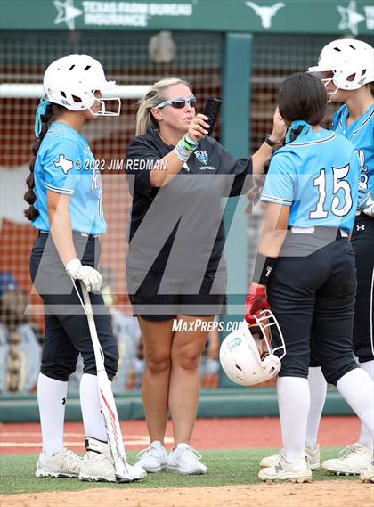Thumbnail 3 in Lake Creek vs. Rock Hill (UIL 5A Softball Semifinal) photogallery.