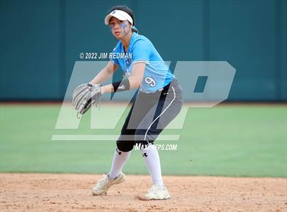 Thumbnail 3 in Lake Creek vs. Rock Hill (UIL 5A Softball Semifinal) photogallery.