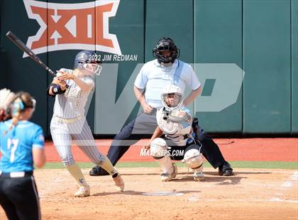 Thumbnail 3 in Lake Creek vs. Rock Hill (UIL 5A Softball Semifinal) photogallery.