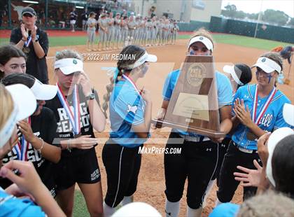 Thumbnail 1 in Lake Creek vs. Rock Hill (UIL 5A Softball Semifinal) photogallery.