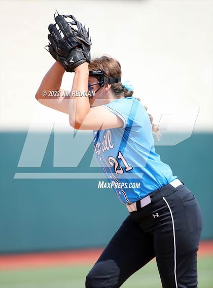 Thumbnail 3 in Lake Creek vs. Rock Hill (UIL 5A Softball Semifinal) photogallery.