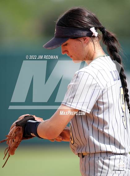 Thumbnail 3 in Lake Creek vs. Rock Hill (UIL 5A Softball Semifinal) photogallery.