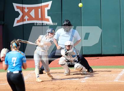 Thumbnail 3 in Lake Creek vs. Rock Hill (UIL 5A Softball Semifinal) photogallery.