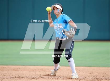 Thumbnail 3 in Lake Creek vs. Rock Hill (UIL 5A Softball Semifinal) photogallery.