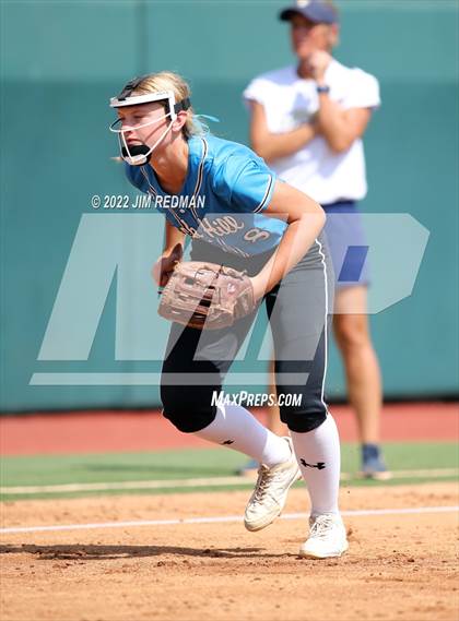 Thumbnail 2 in Lake Creek vs. Rock Hill (UIL 5A Softball Semifinal) photogallery.