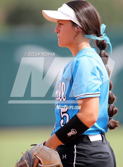 Thumbnail 3 in Lake Creek vs. Rock Hill (UIL 5A Softball Semifinal) photogallery.