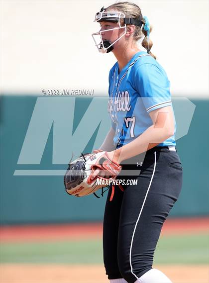 Thumbnail 3 in Lake Creek vs. Rock Hill (UIL 5A Softball Semifinal) photogallery.