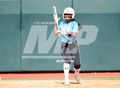 Thumbnail 3 in Lake Creek vs. Rock Hill (UIL 5A Softball Semifinal) photogallery.