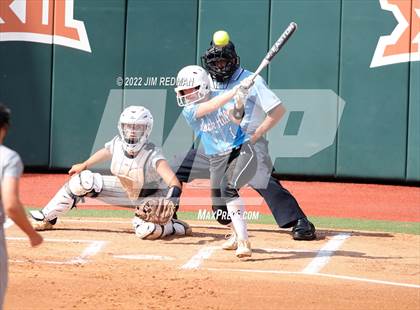 Thumbnail 3 in Lake Creek vs. Rock Hill (UIL 5A Softball Semifinal) photogallery.