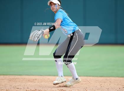 Thumbnail 2 in Lake Creek vs. Rock Hill (UIL 5A Softball Semifinal) photogallery.