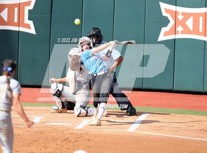 Thumbnail 3 in Lake Creek vs. Rock Hill (UIL 5A Softball Semifinal) photogallery.
