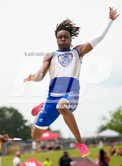 Thumbnail 1 in GHSA 5A Sectional A (Field Events) photogallery.