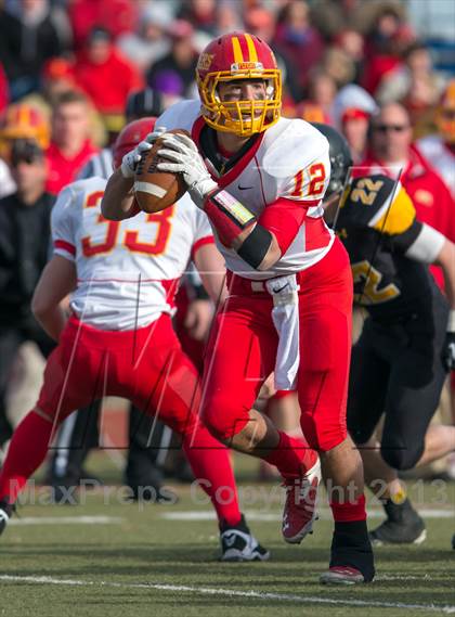 Thumbnail 2 in St. Anthony's vs. Chaminade (CHSFL Class AAA Final) photogallery.