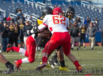 Thumbnail 1 in St. Anthony's vs. Chaminade (CHSFL Class AAA Final) photogallery.