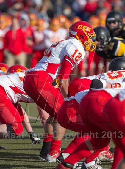 Thumbnail 3 in St. Anthony's vs. Chaminade (CHSFL Class AAA Final) photogallery.