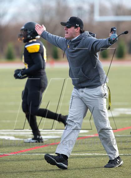 Thumbnail 3 in St. Anthony's vs. Chaminade (CHSFL Class AAA Final) photogallery.