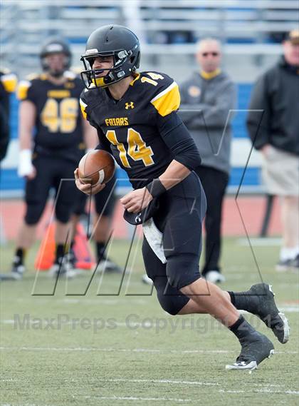 Thumbnail 3 in St. Anthony's vs. Chaminade (CHSFL Class AAA Final) photogallery.