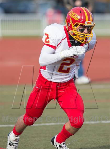 Thumbnail 3 in St. Anthony's vs. Chaminade (CHSFL Class AAA Final) photogallery.