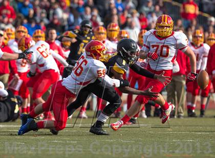 Thumbnail 2 in St. Anthony's vs. Chaminade (CHSFL Class AAA Final) photogallery.