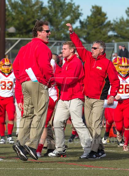 Thumbnail 2 in St. Anthony's vs. Chaminade (CHSFL Class AAA Final) photogallery.