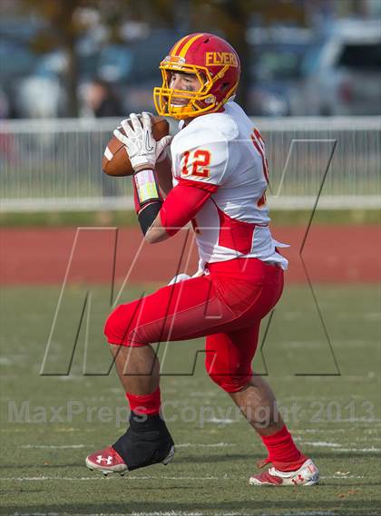 Thumbnail 3 in St. Anthony's vs. Chaminade (CHSFL Class AAA Final) photogallery.