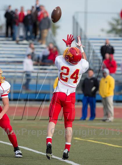 Thumbnail 1 in St. Anthony's vs. Chaminade (CHSFL Class AAA Final) photogallery.