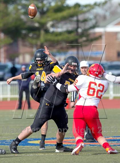 Thumbnail 3 in St. Anthony's vs. Chaminade (CHSFL Class AAA Final) photogallery.