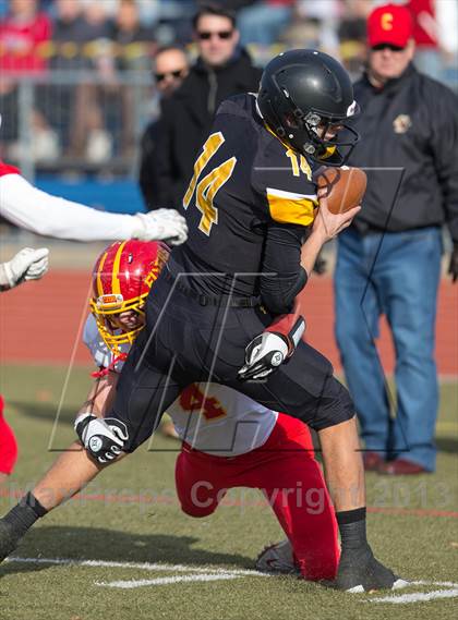 Thumbnail 1 in St. Anthony's vs. Chaminade (CHSFL Class AAA Final) photogallery.