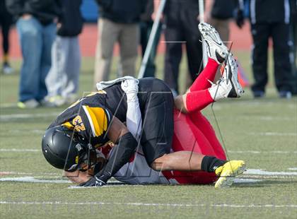 Thumbnail 2 in St. Anthony's vs. Chaminade (CHSFL Class AAA Final) photogallery.