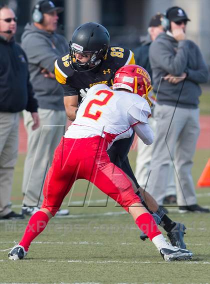 Thumbnail 1 in St. Anthony's vs. Chaminade (CHSFL Class AAA Final) photogallery.
